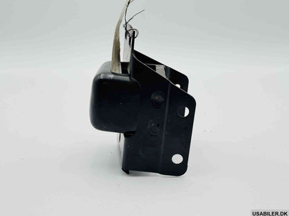 GM 15670161 Mount Bracket
