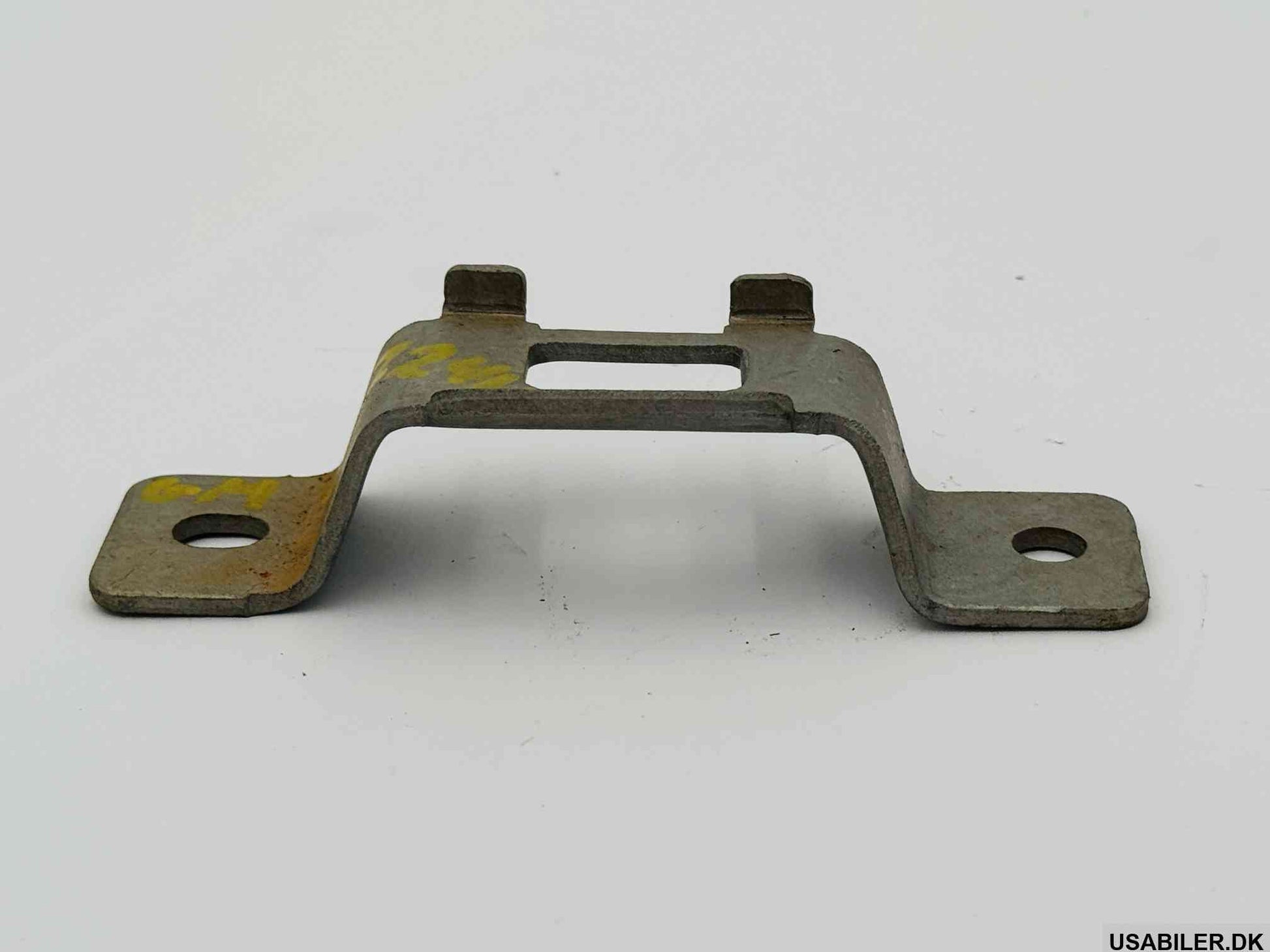 GM 15724161 Striker, Pick Up Box End Gate