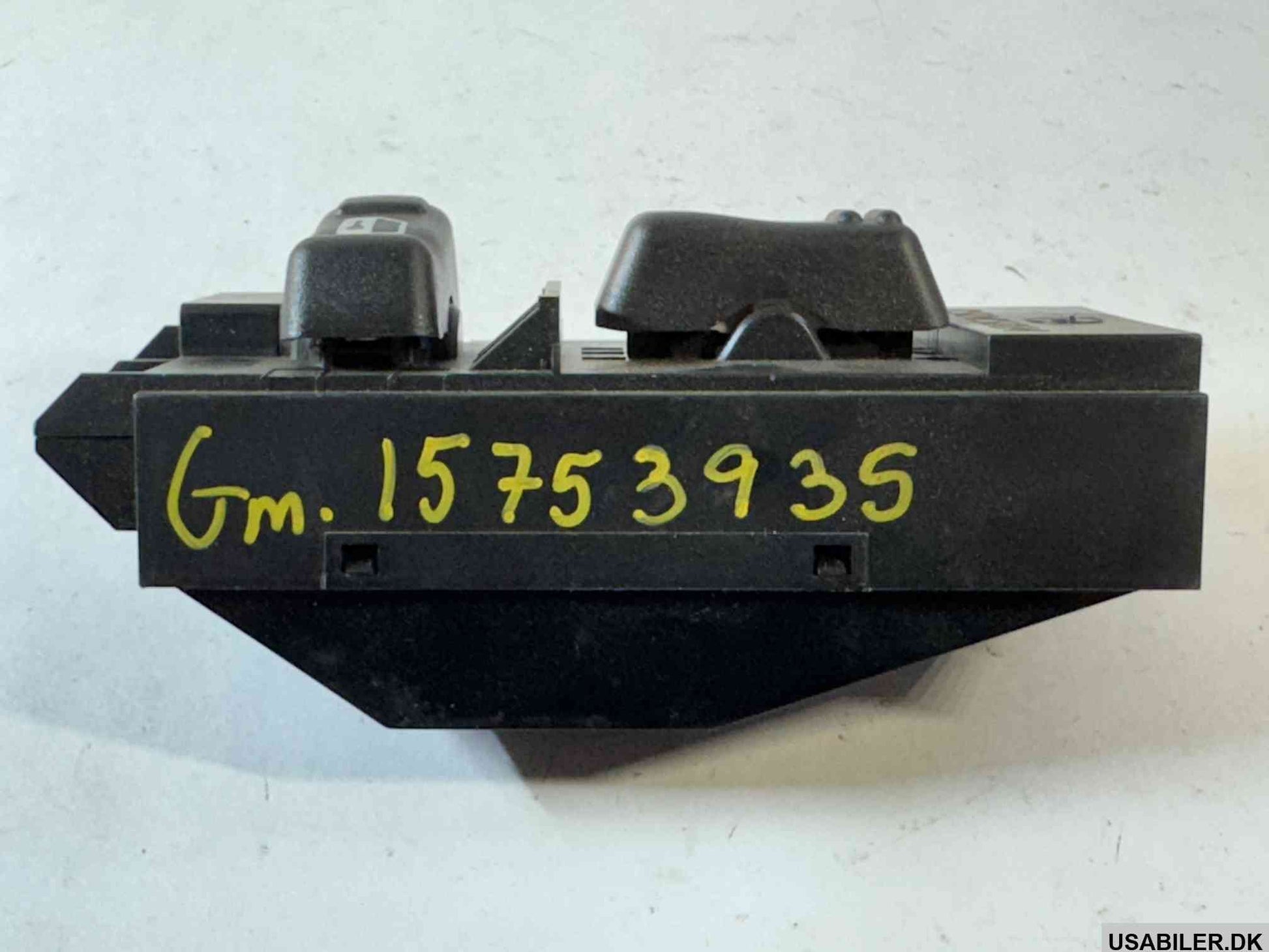 GM 15753935 Switch,Dr Lock & Side Window