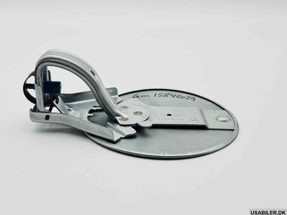 GM 15845029, Fuel Gas Tank Door Lid Cap