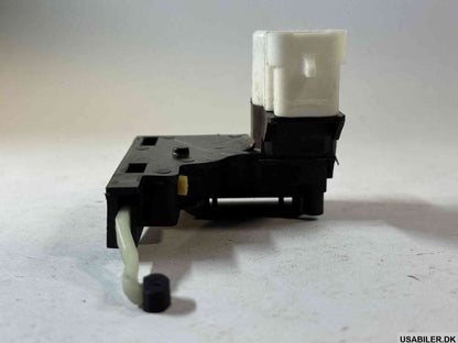 GM 25664287 Rear Door Lock Actuator Kit