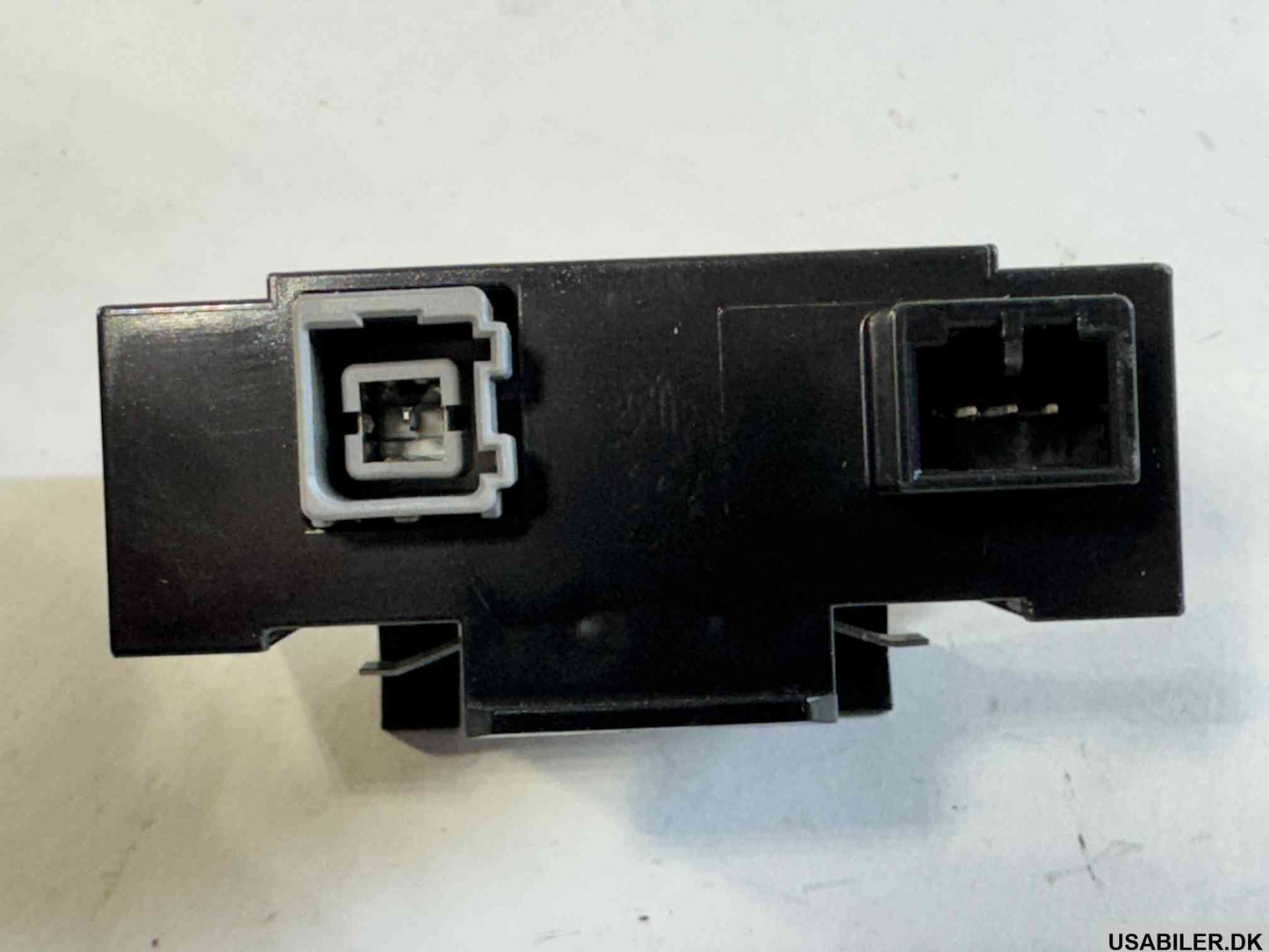 GM 25852909 Receiver,Remote Control Door Lock