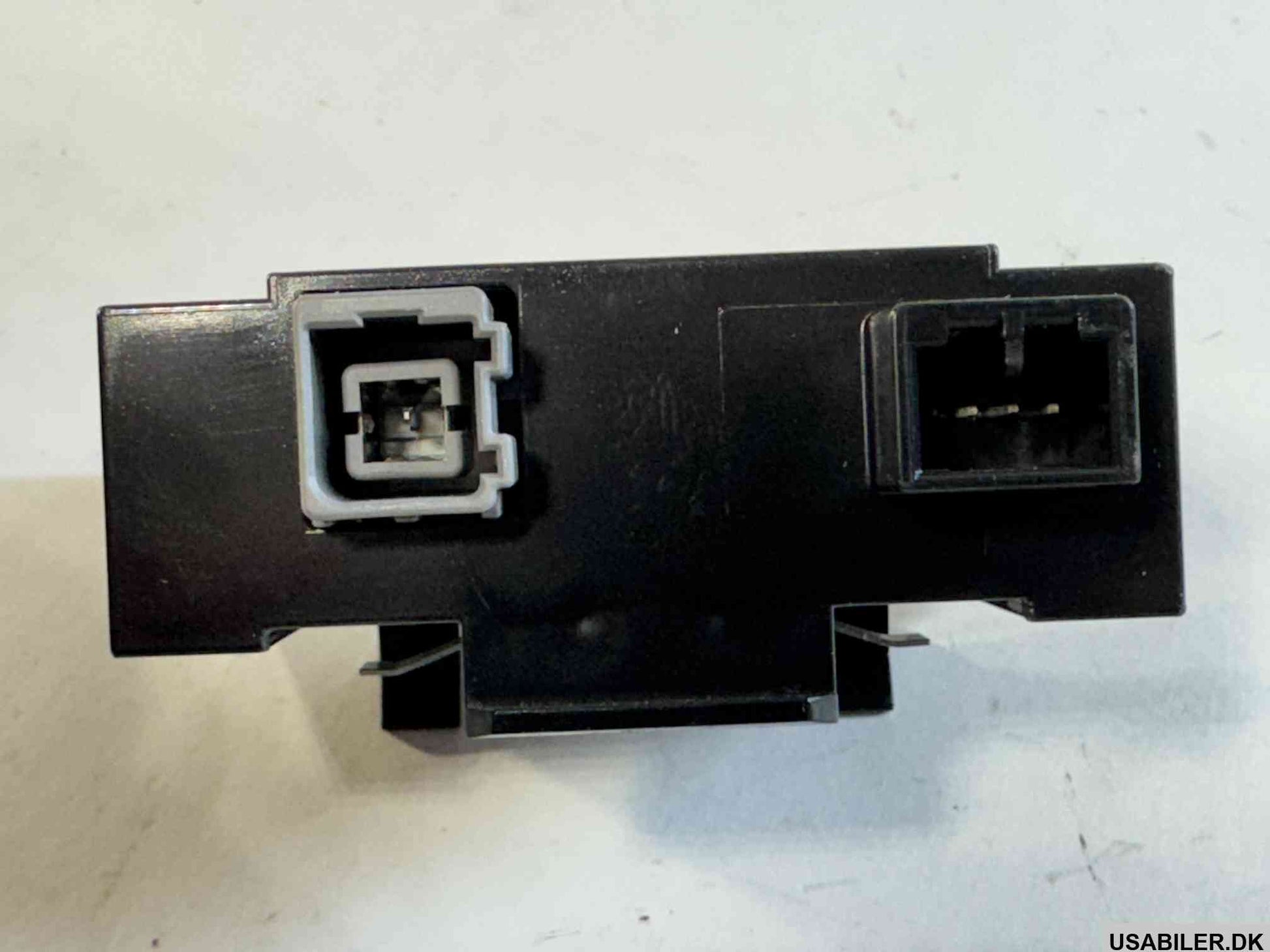 GM 25852909 Receiver,Remote Control Door Lock