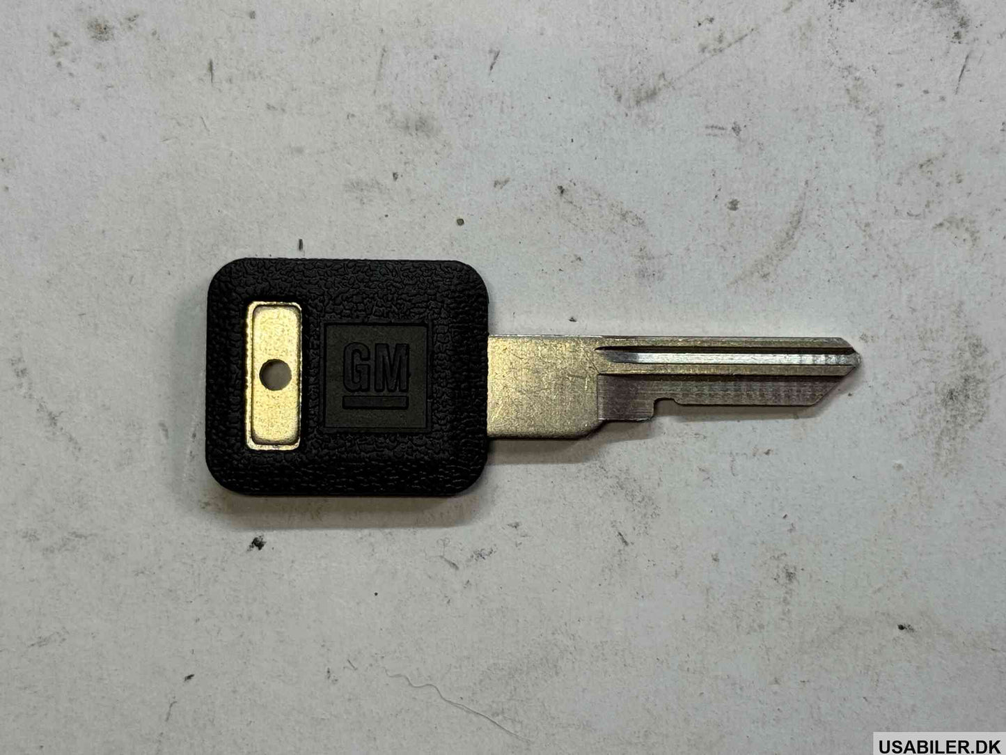 GM 26004351 Key, Blank Cover & Square Head(Groove C)(2Mm Longer L Shank)