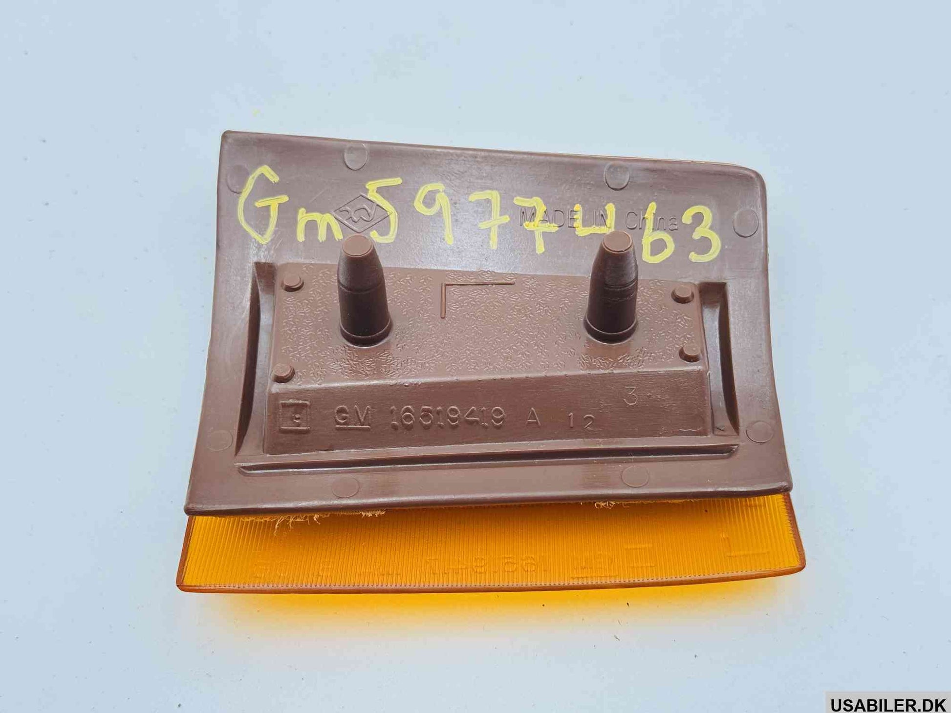 GM 5977463 Front Side Marker - Driver Side