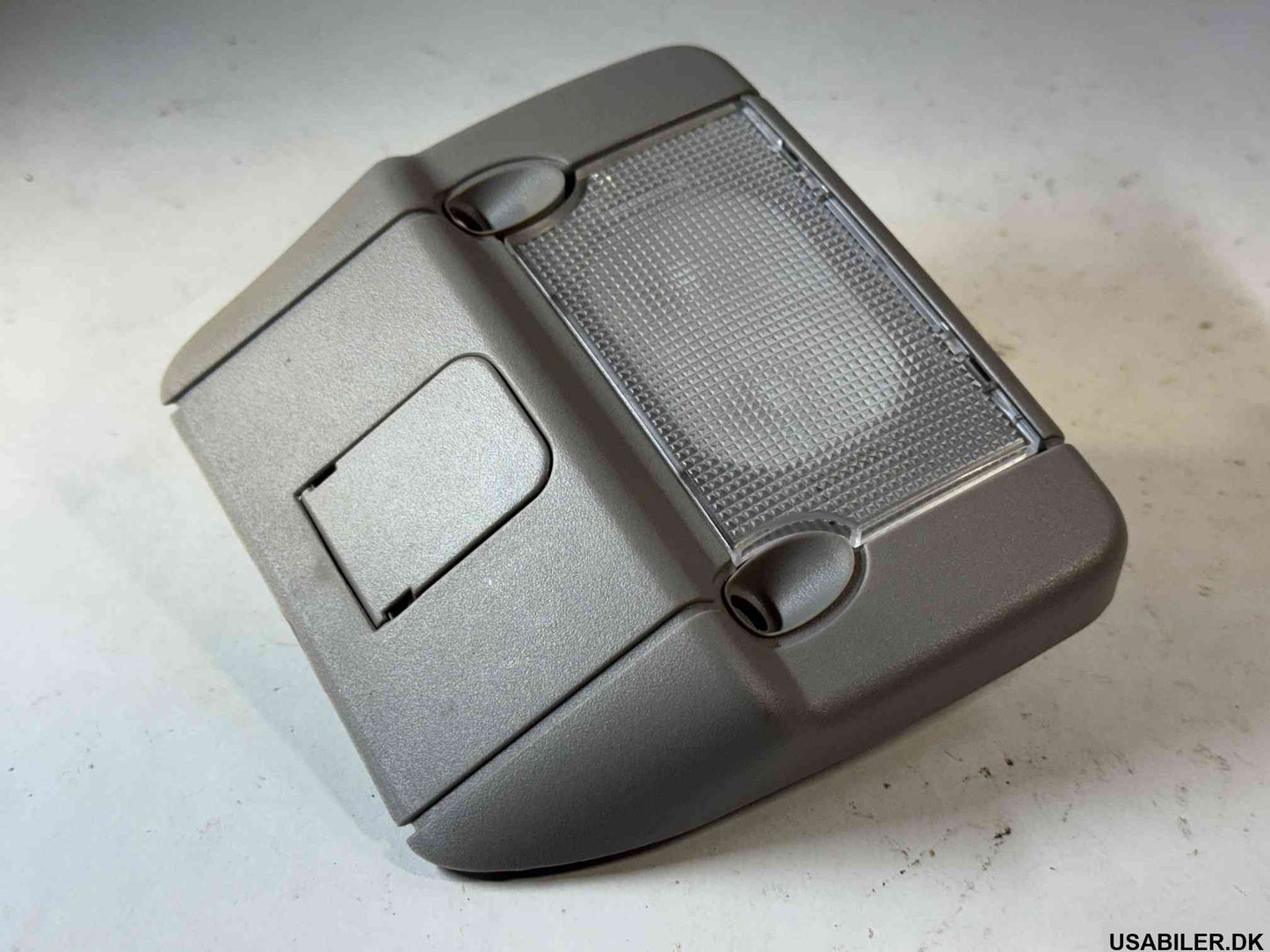 GM 88952105 Bezel,Dome Lamp