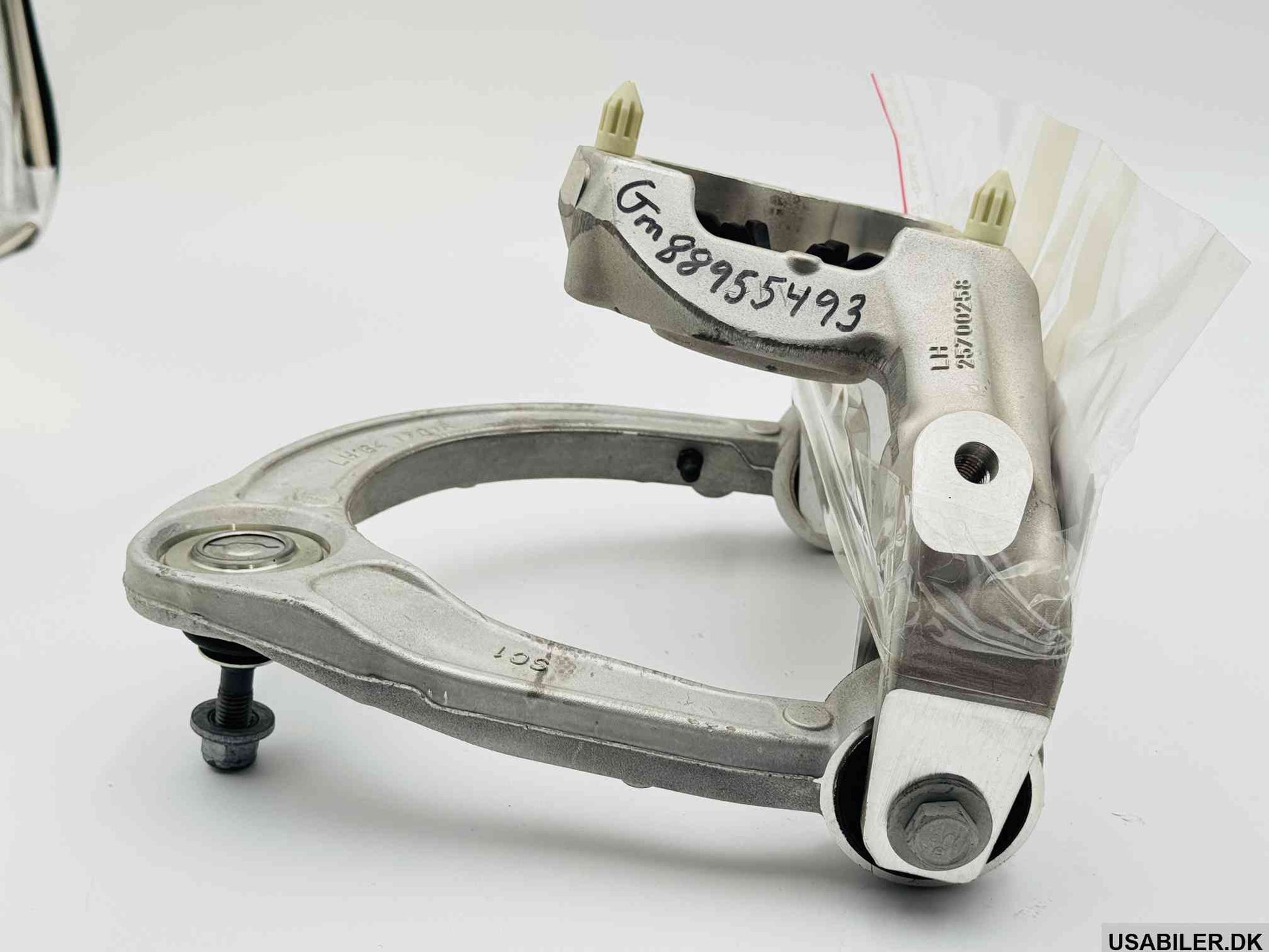 GM 88955493 Bracket,Front Upper Control Arm