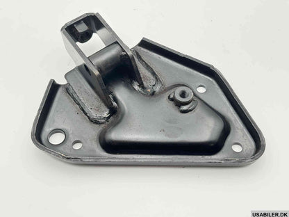 MOPAR 4612412 Engine Mount Bracket