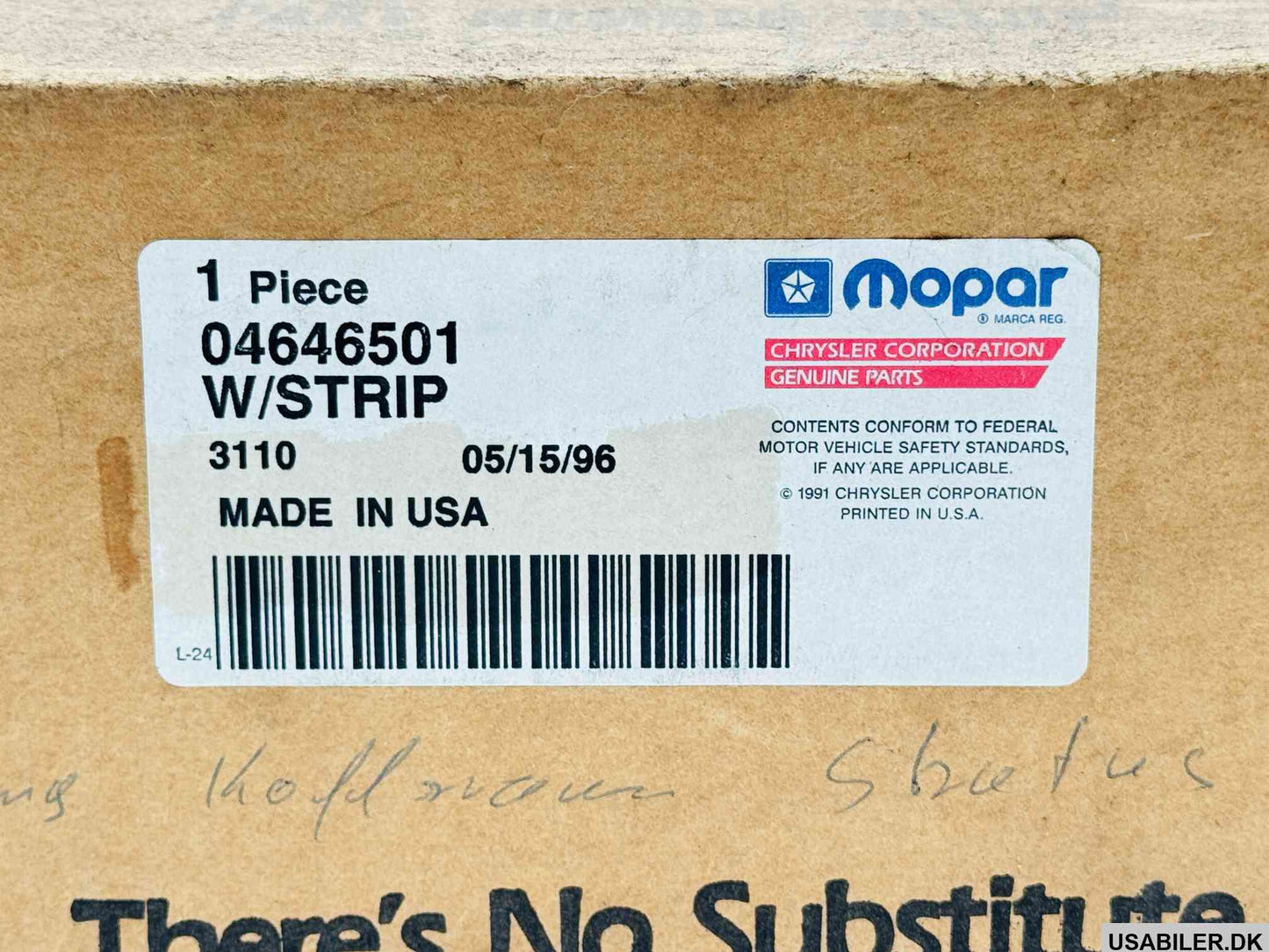 MOPAR 4646501 Weatherstrip Liftgate Opening