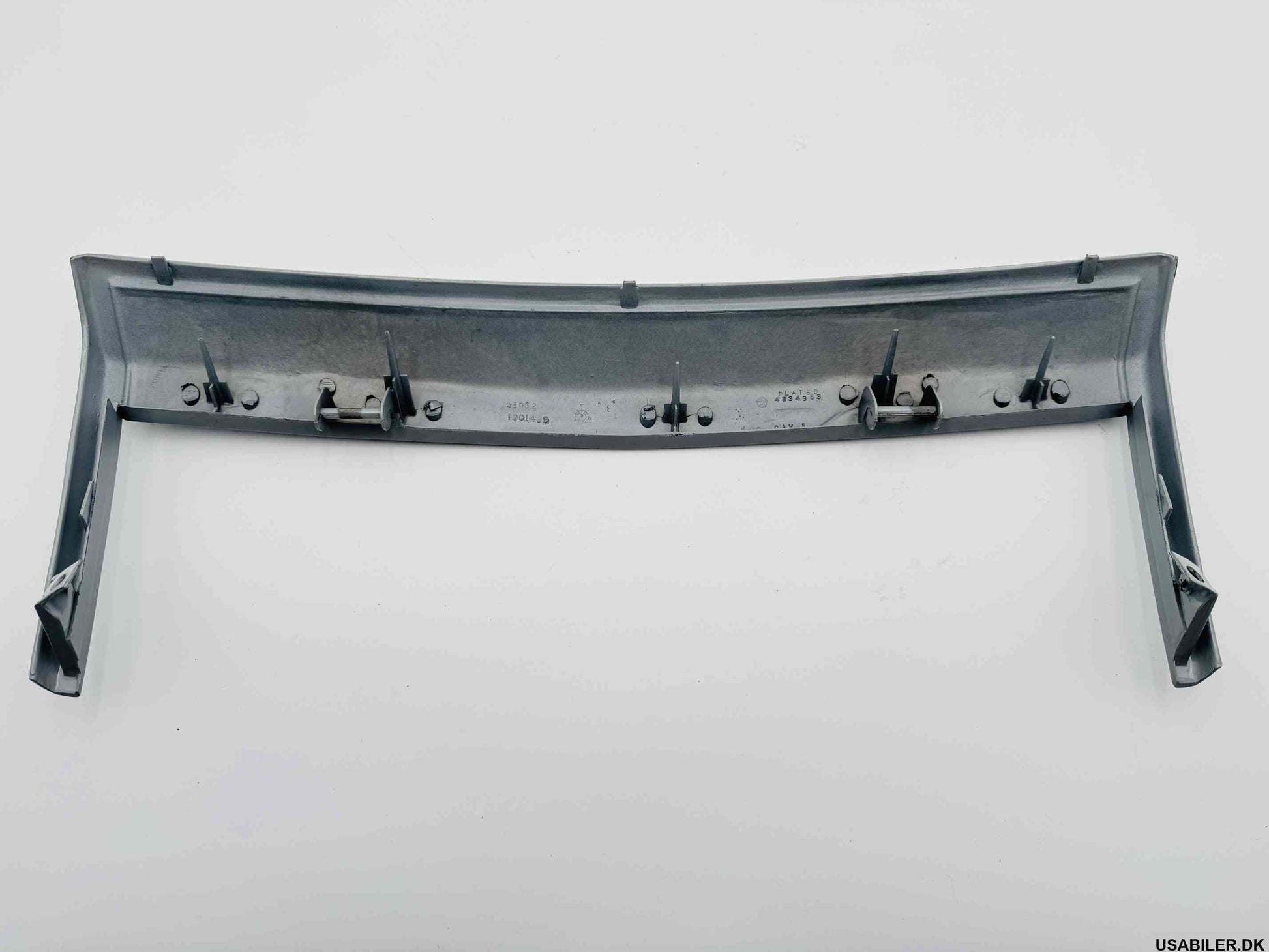 MOPAR 4882781 Lebaron Grilles