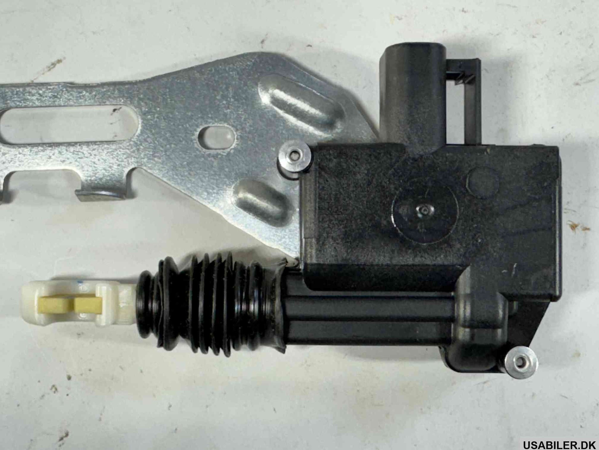 GM 10315993 Actuator Kit,Rear Side Door Latch Release