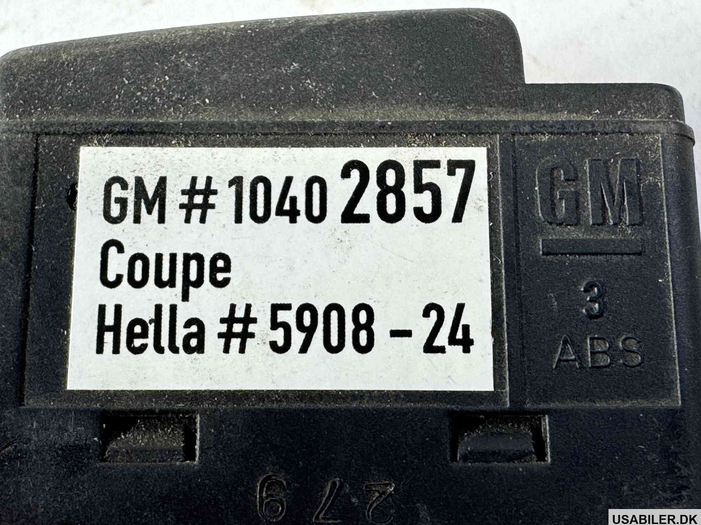 GM 10402857 Switch Assembly, Headlamp Leveling Actuator *Black