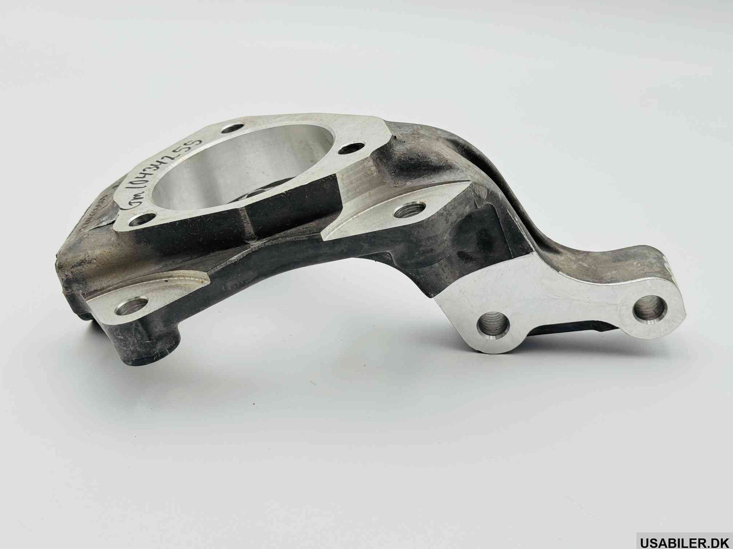 GM 10434255 Knuckle, Steering