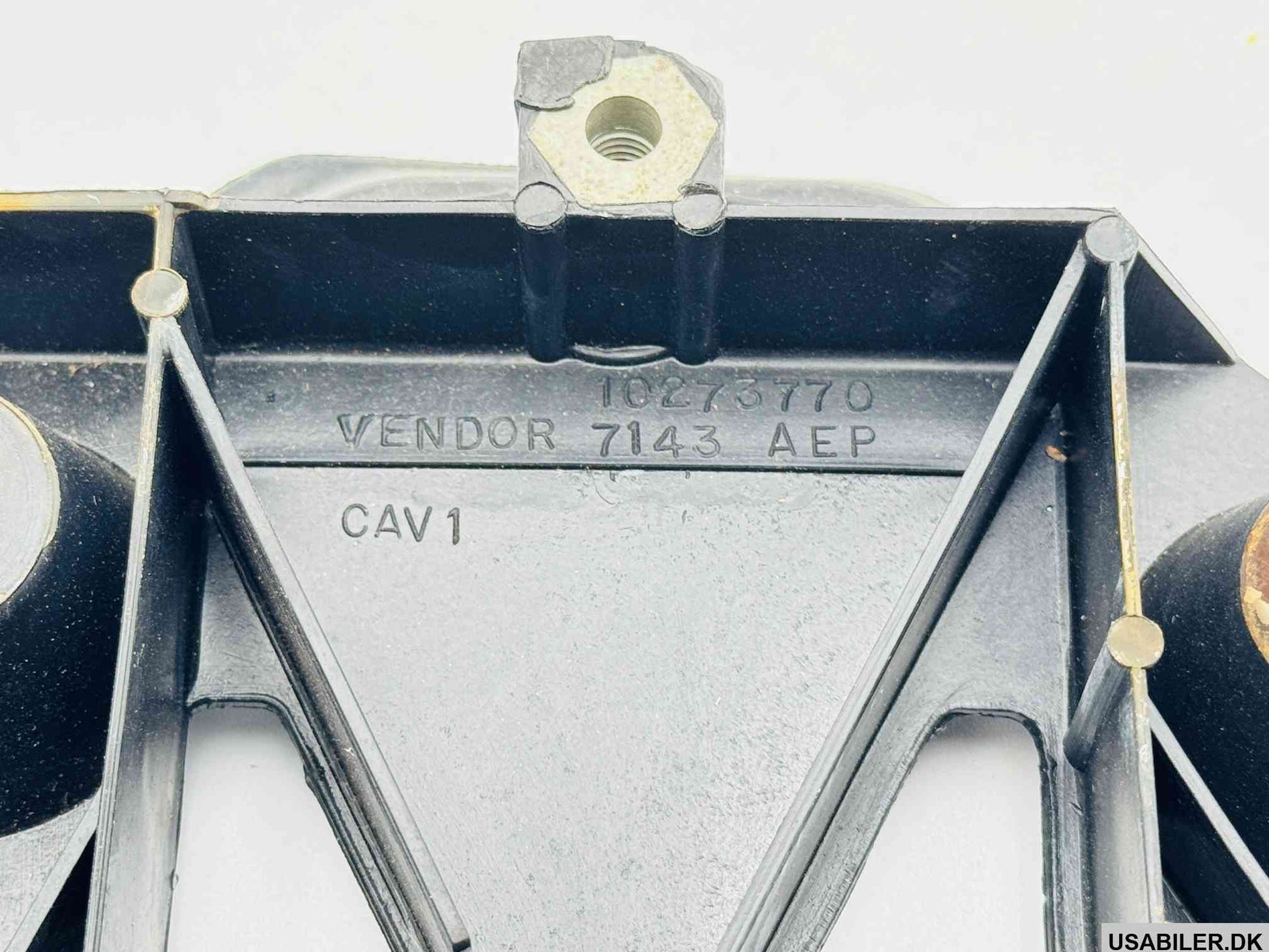 GM 110273770 Battery Tray
