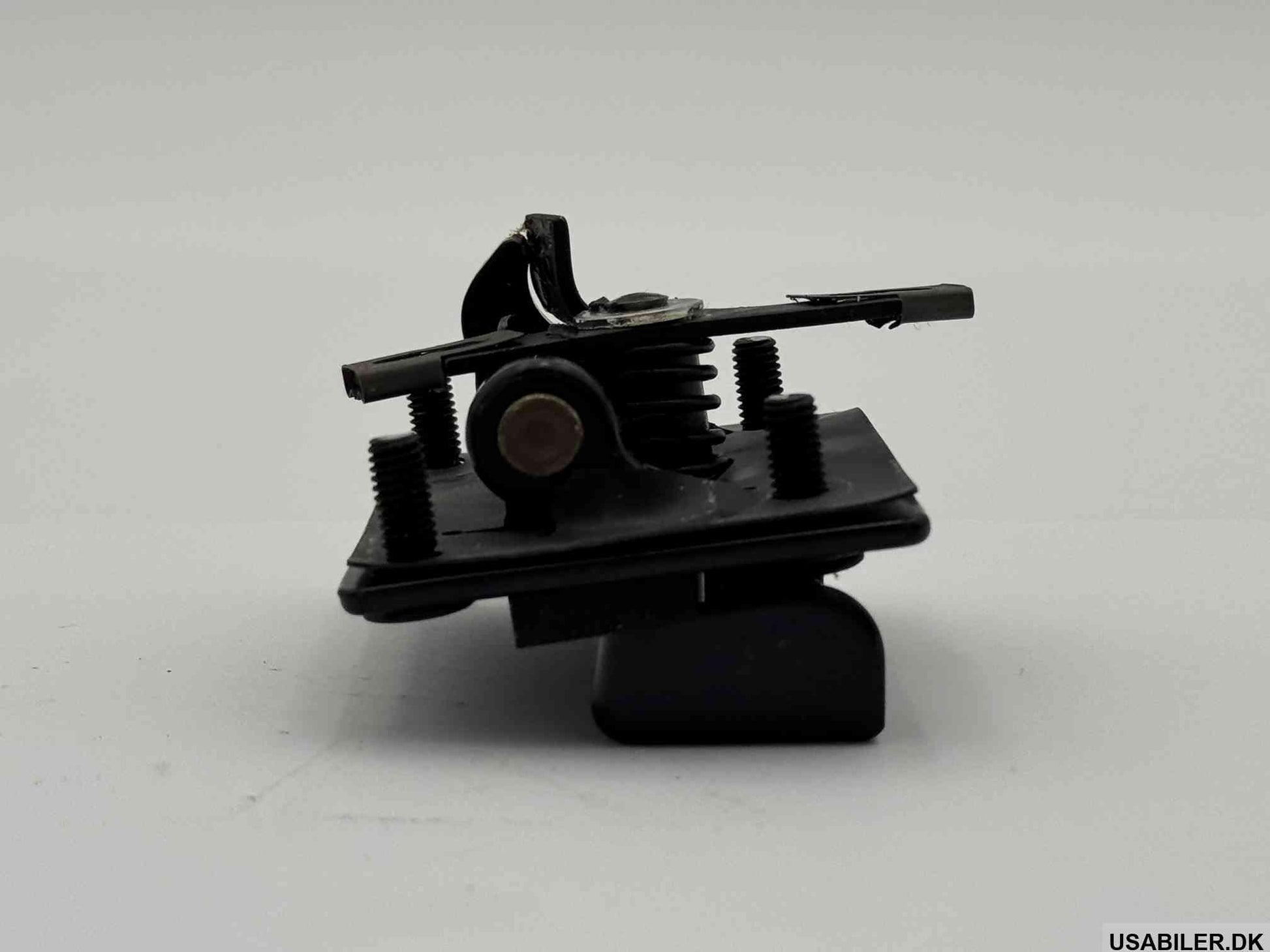 GM 12380359 Rear Door Lock Assembly