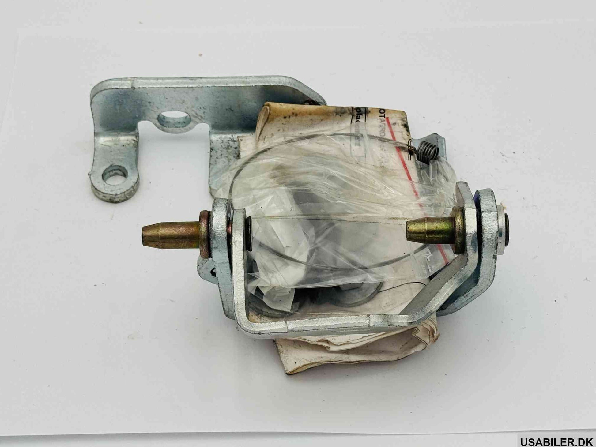 GM 12477887 Hinge Kit,Front Side Door(Body Side)