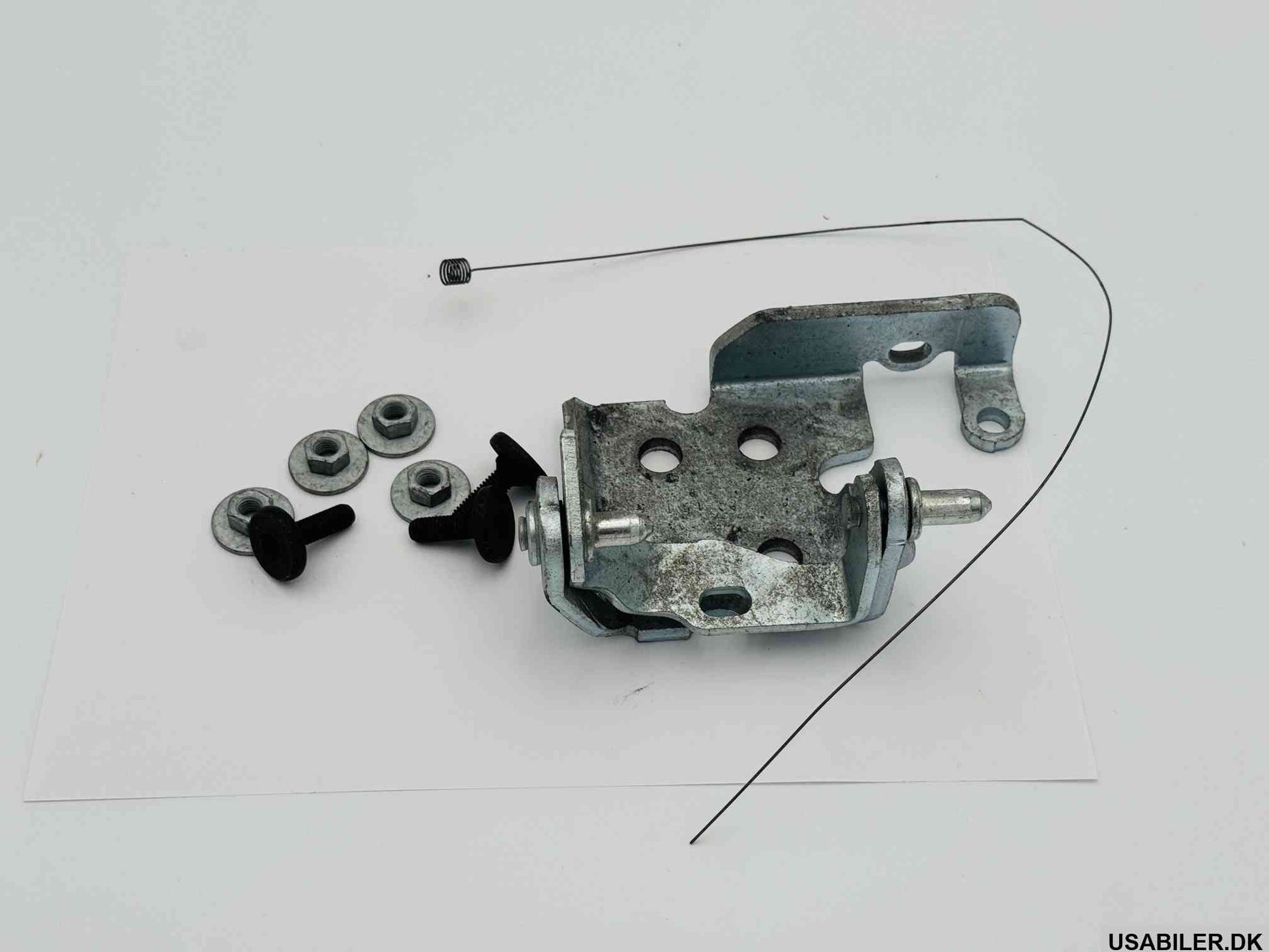 GM 12477888 Hinge Kit,Front Side Door(Body Side)    