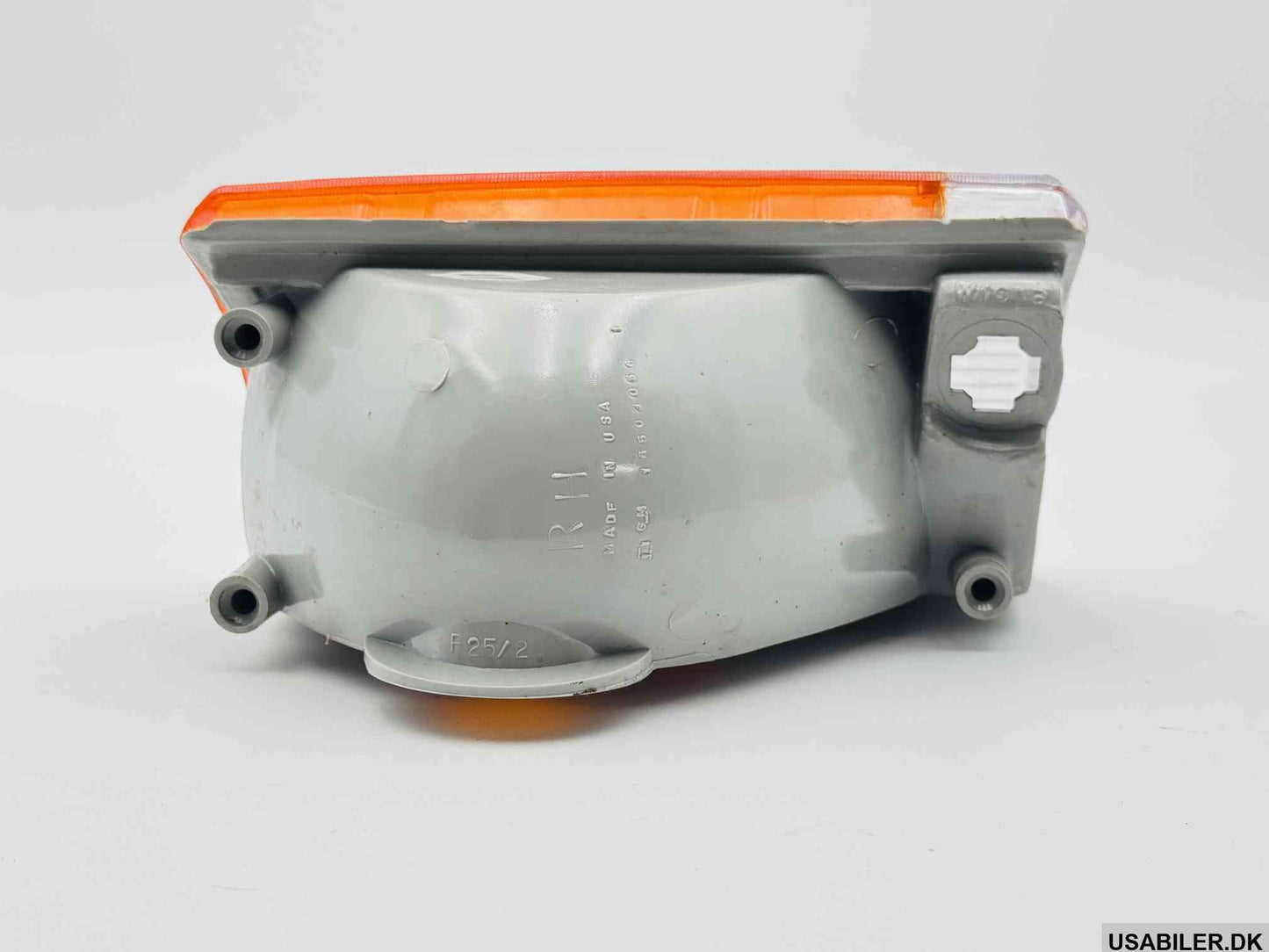 GM 12544112 Lamp Asm,Parking & Front Side Marker & Turn Signal (RH)