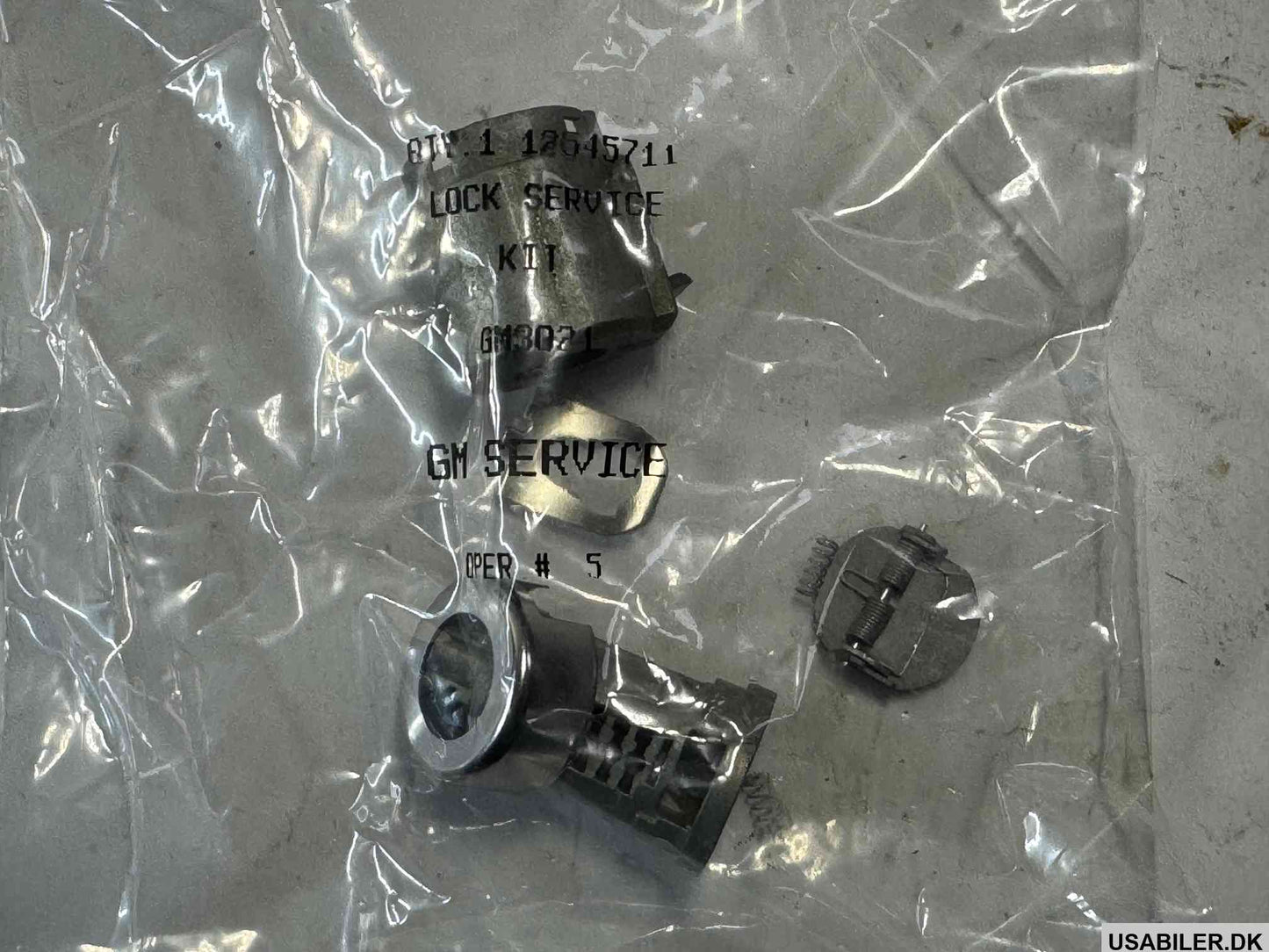 GM 12545711 Cylinder Kit,Front Side Door Lock 