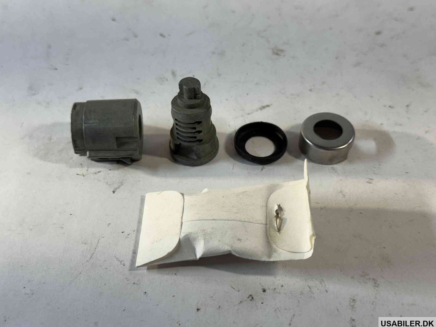 GM 12547541 Cylinder,Front Side Door Lock