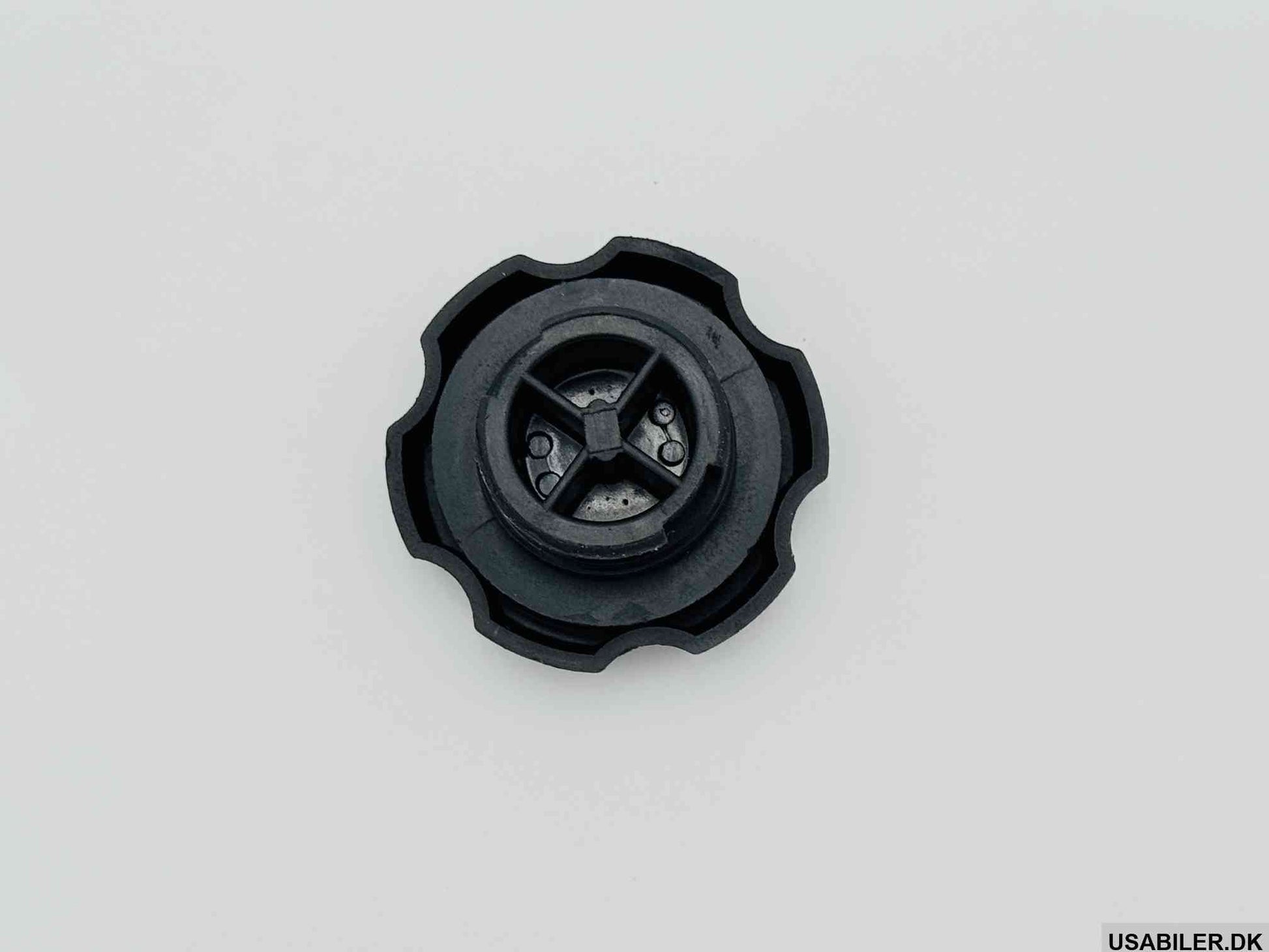 GM 12574265 Cap, Oil Filler