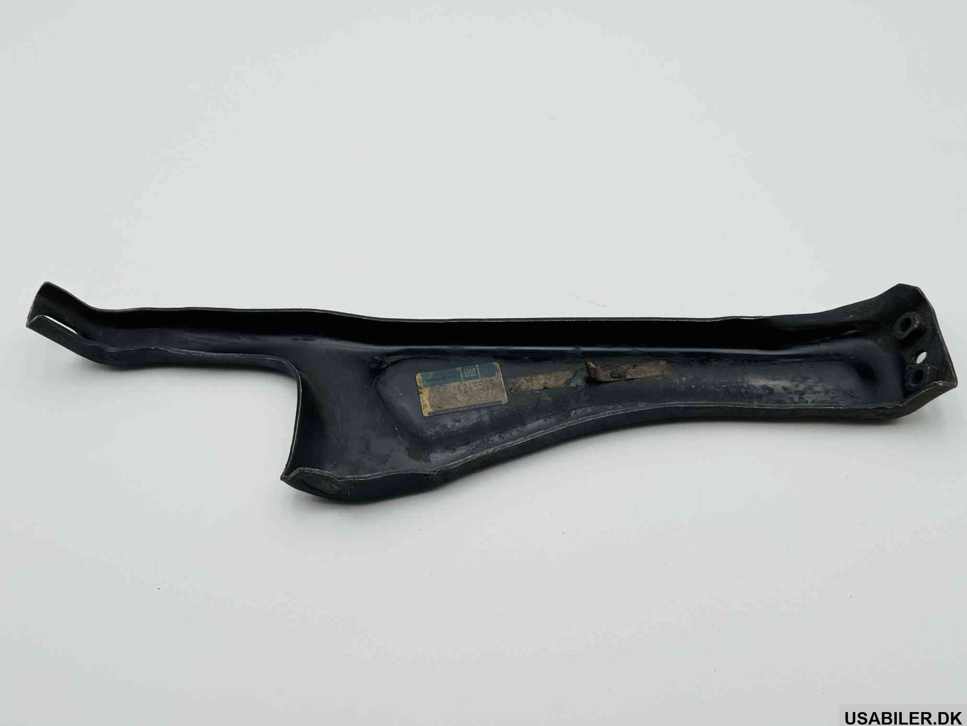 GM 14045515 Bumper Fender Brace