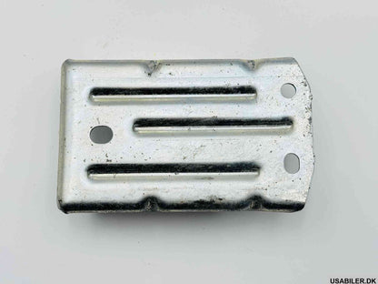 GM 14075406 Bracket, Front Bumper Impact Bar Outer R.H.