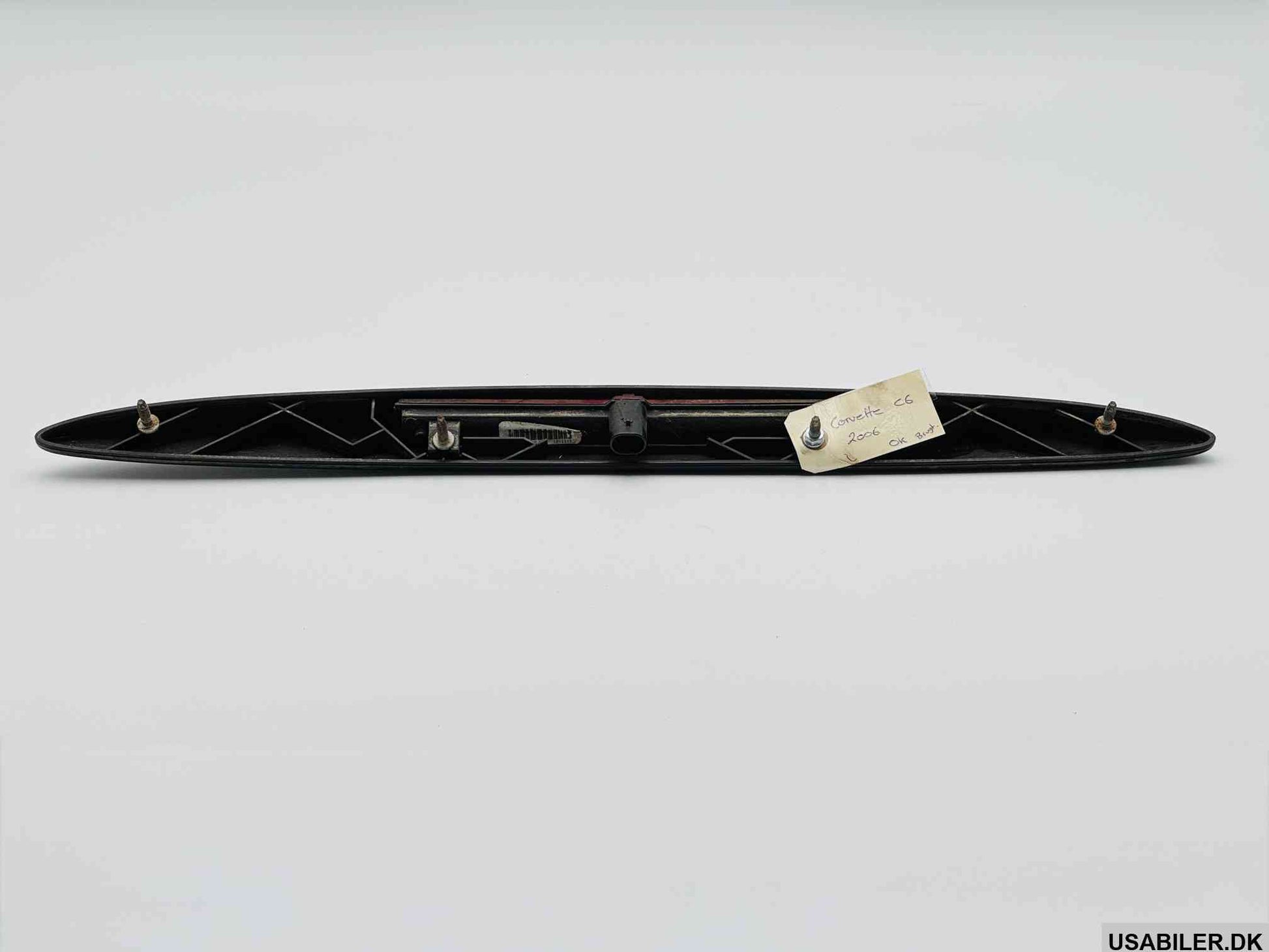 GM 15255368 Third Brake Light Trim Assembly
