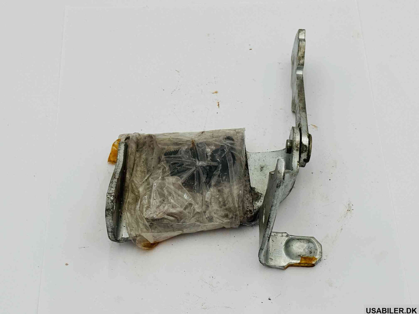 GM 15536618 Hinge Unit, Side Front Door Lower(Lh) (Door Half)