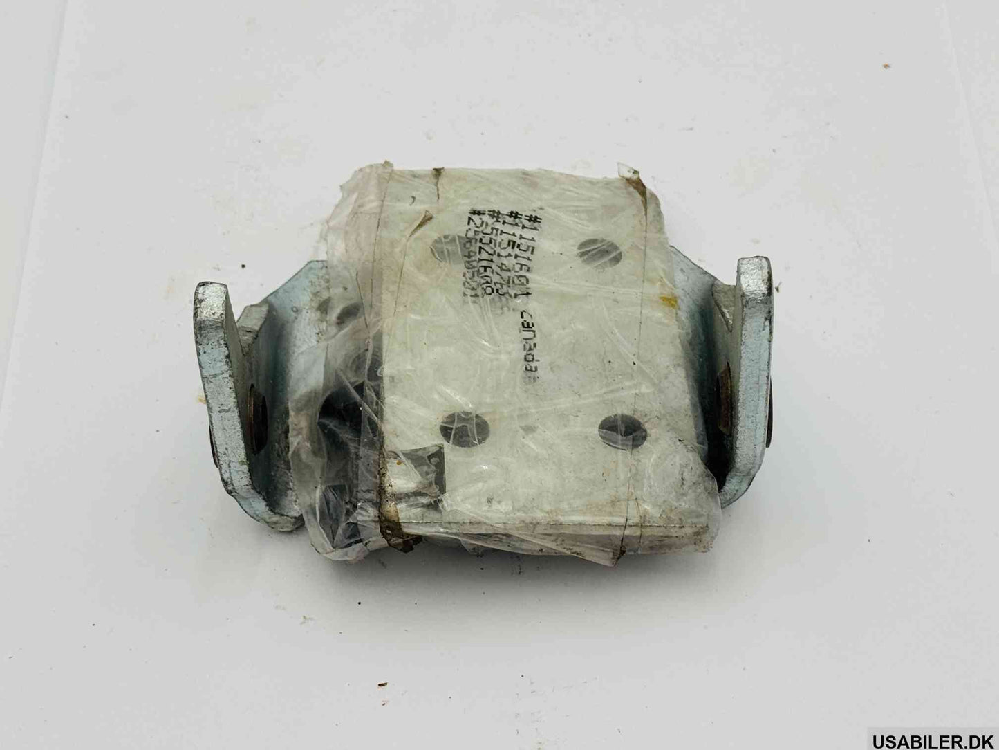 GM 15562719 Kit, Front Side Door Lower Hinge, Left