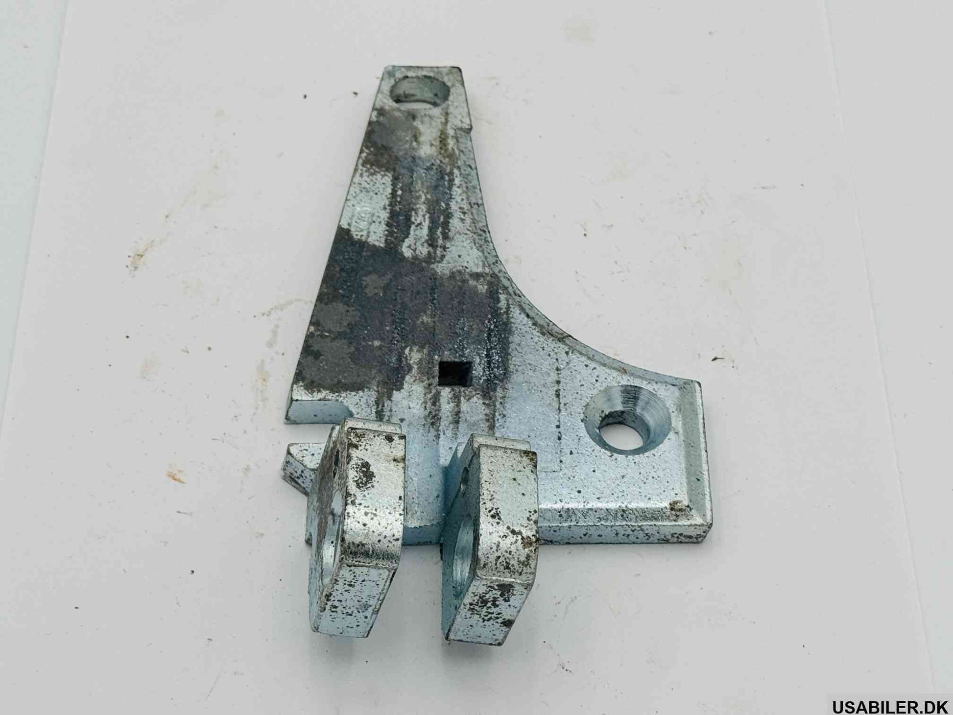 GM 15622285 Hinge, Side Rear Door (Door Half)