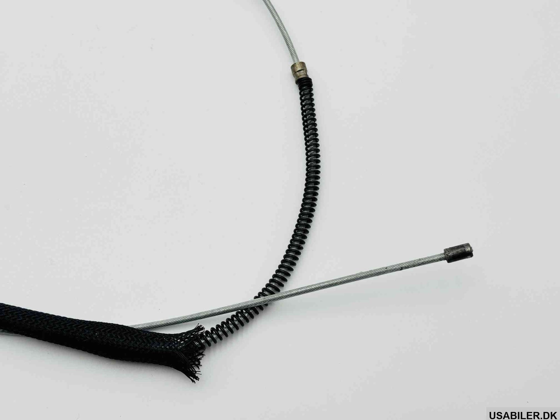 GM 15735525 Cable, Parking Brake Front
