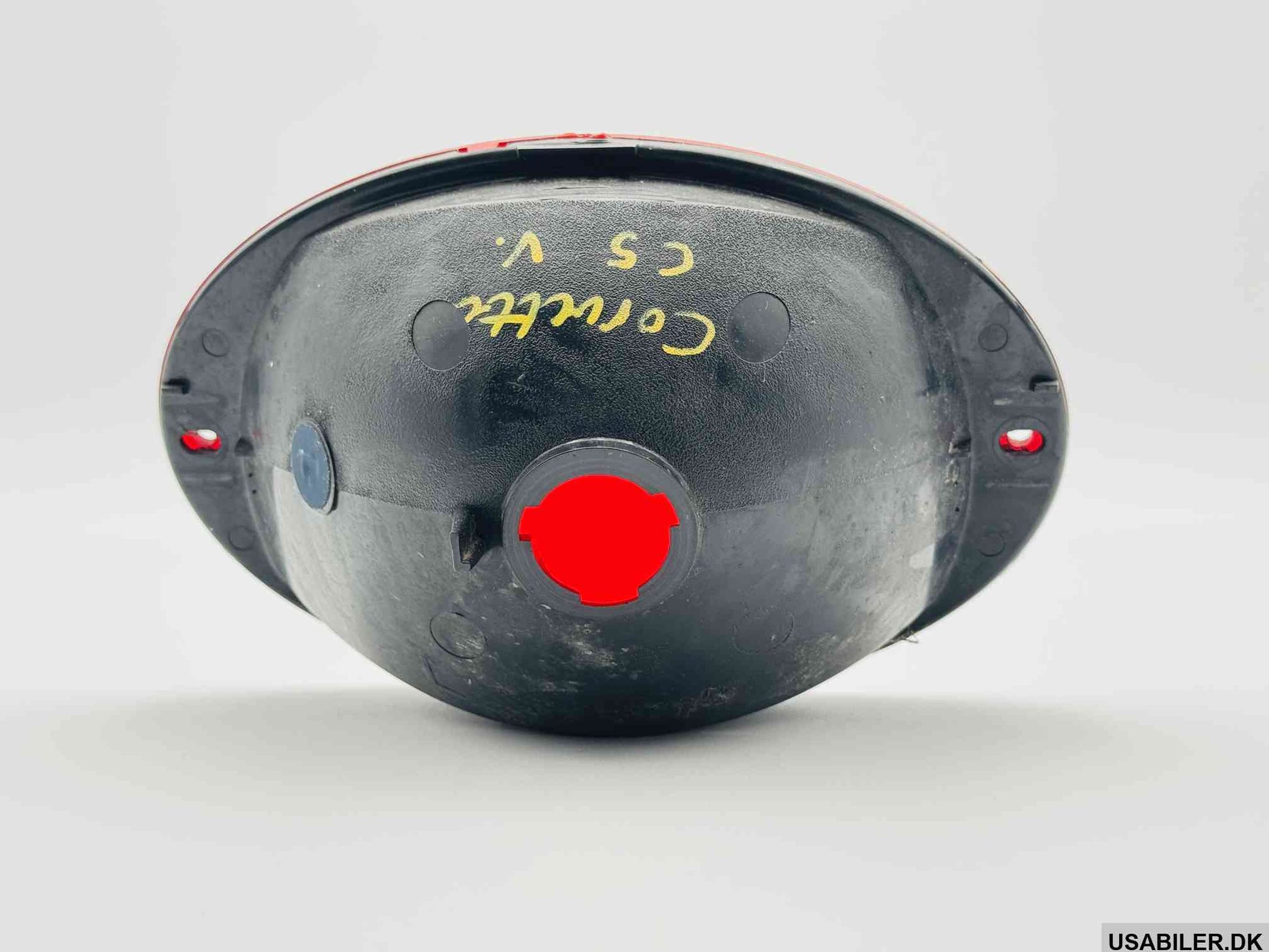 GM 16523629 Red Tail Lights, LH  (Used)