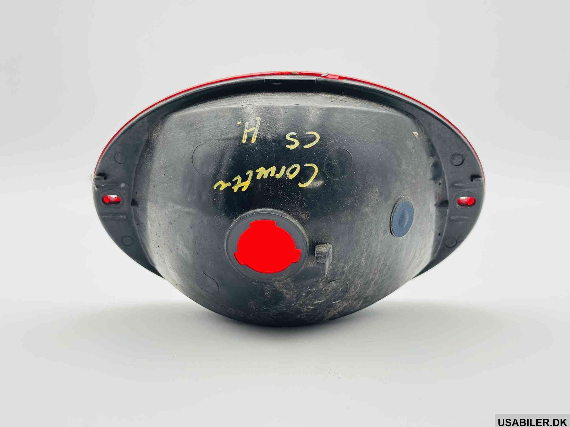 GM 16523630 Red Tail Lights, RH  (Used)