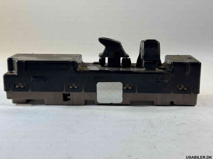 GM 19115820 Window Control Switch Front RH Passenger Side
