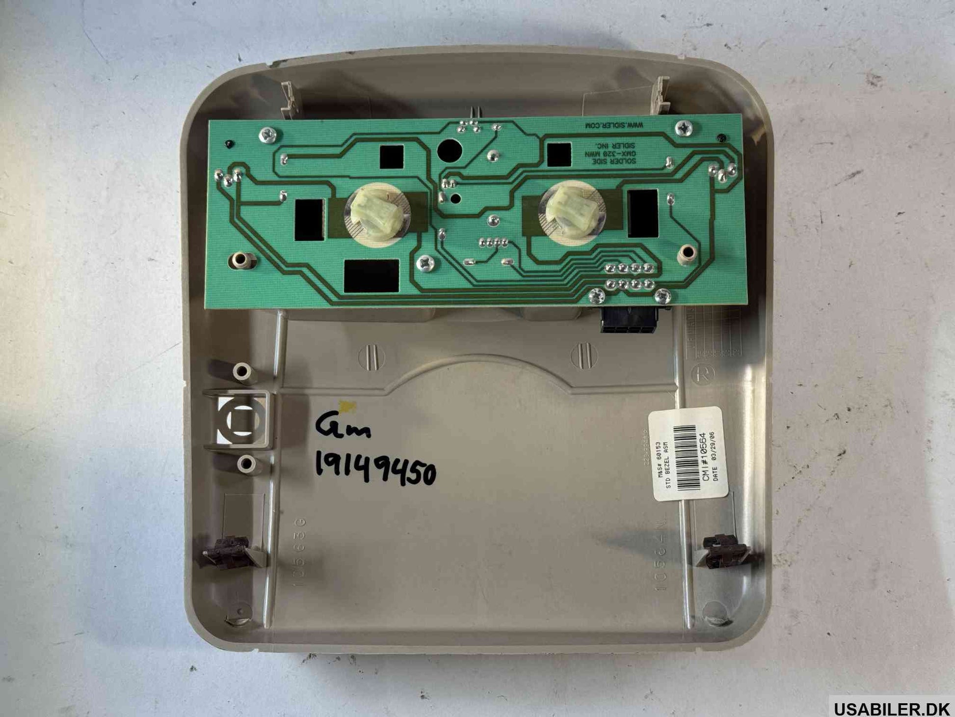 GM 19149450 Bezel,Roof Console Accessory Switch