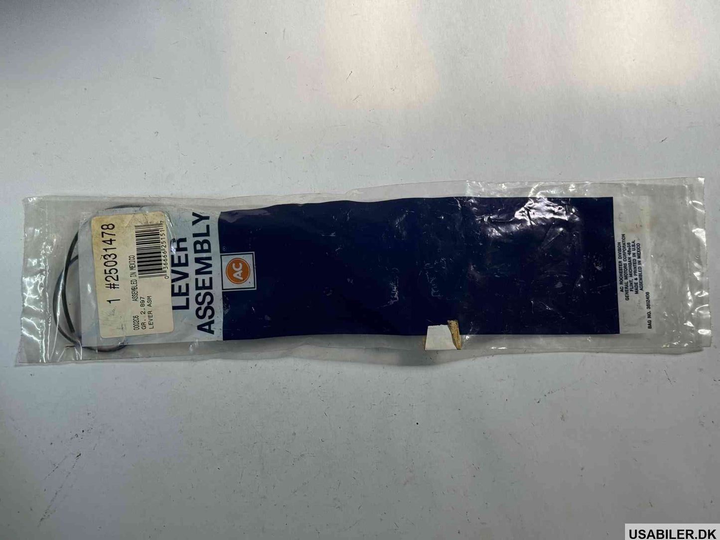 GM 25031478 Lever Assembly, *Black