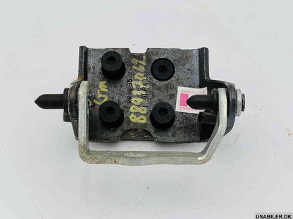 GM 88937062 Hinge Kit, Rear Side Door (Body Side)