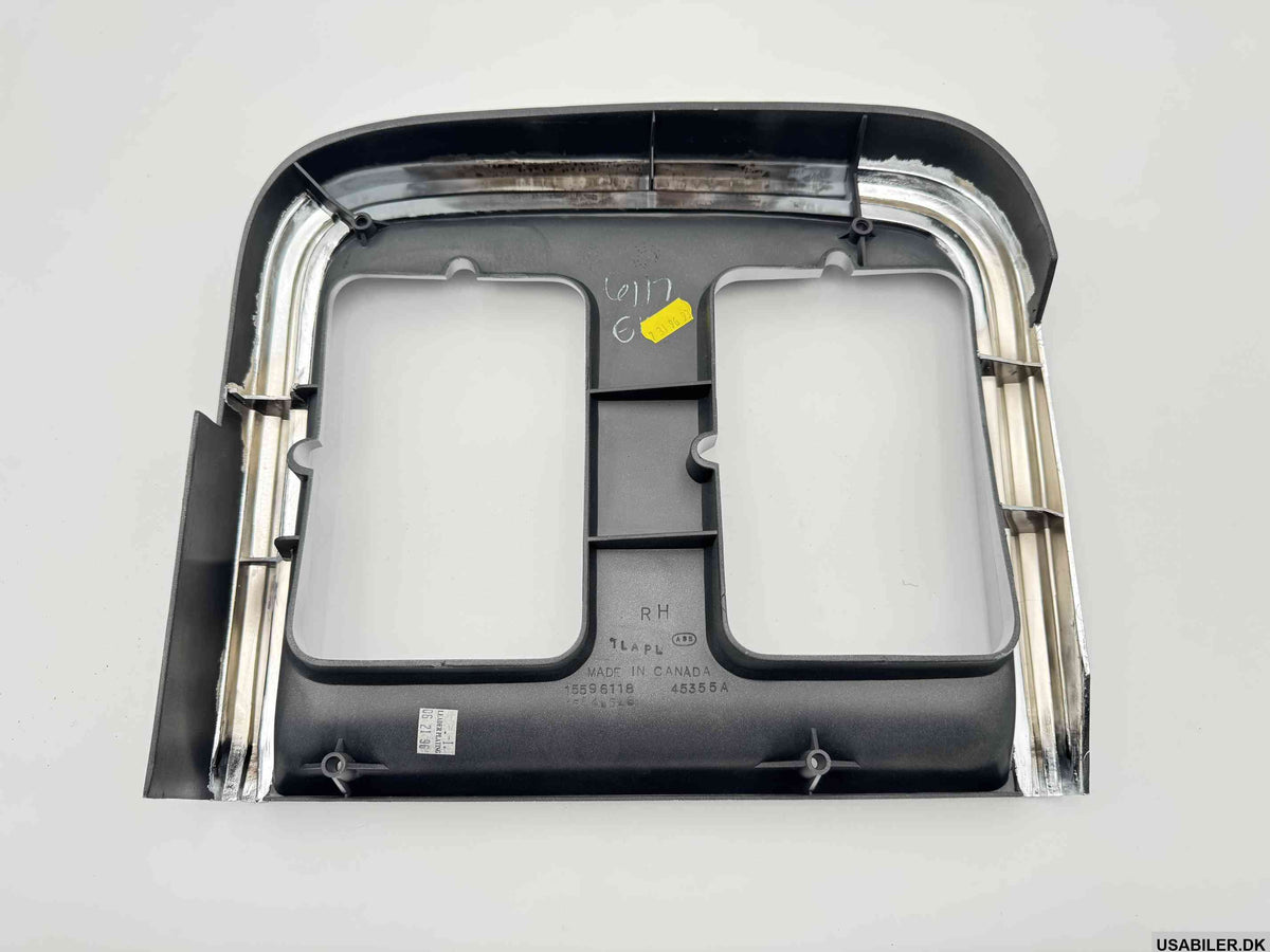 GM 15596118 Headlight Bezel Door