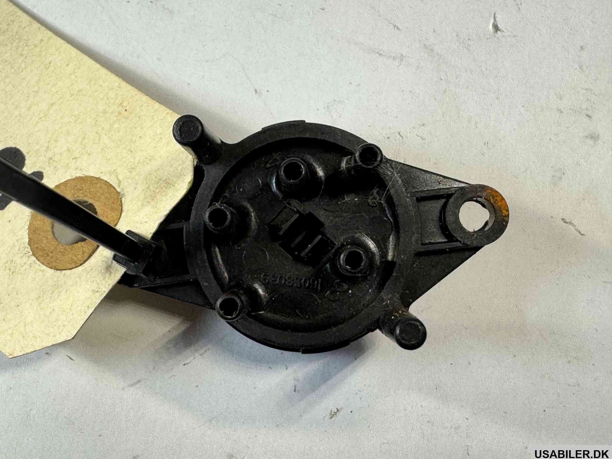 GM 16058038 Valve Assembly, Vacuum