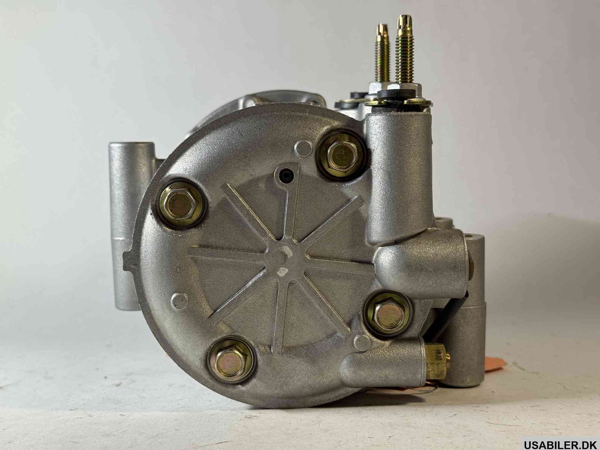 GM 19258827 Air Conditioner Compressor Assembly