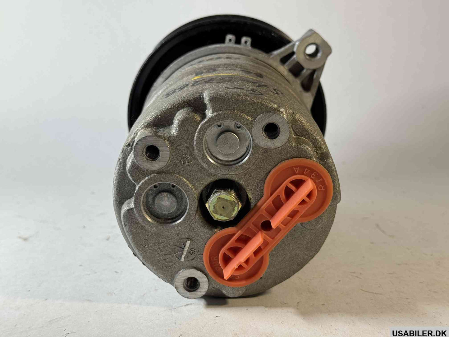 GM 89019216 Air Conditioner Compressor Assembly