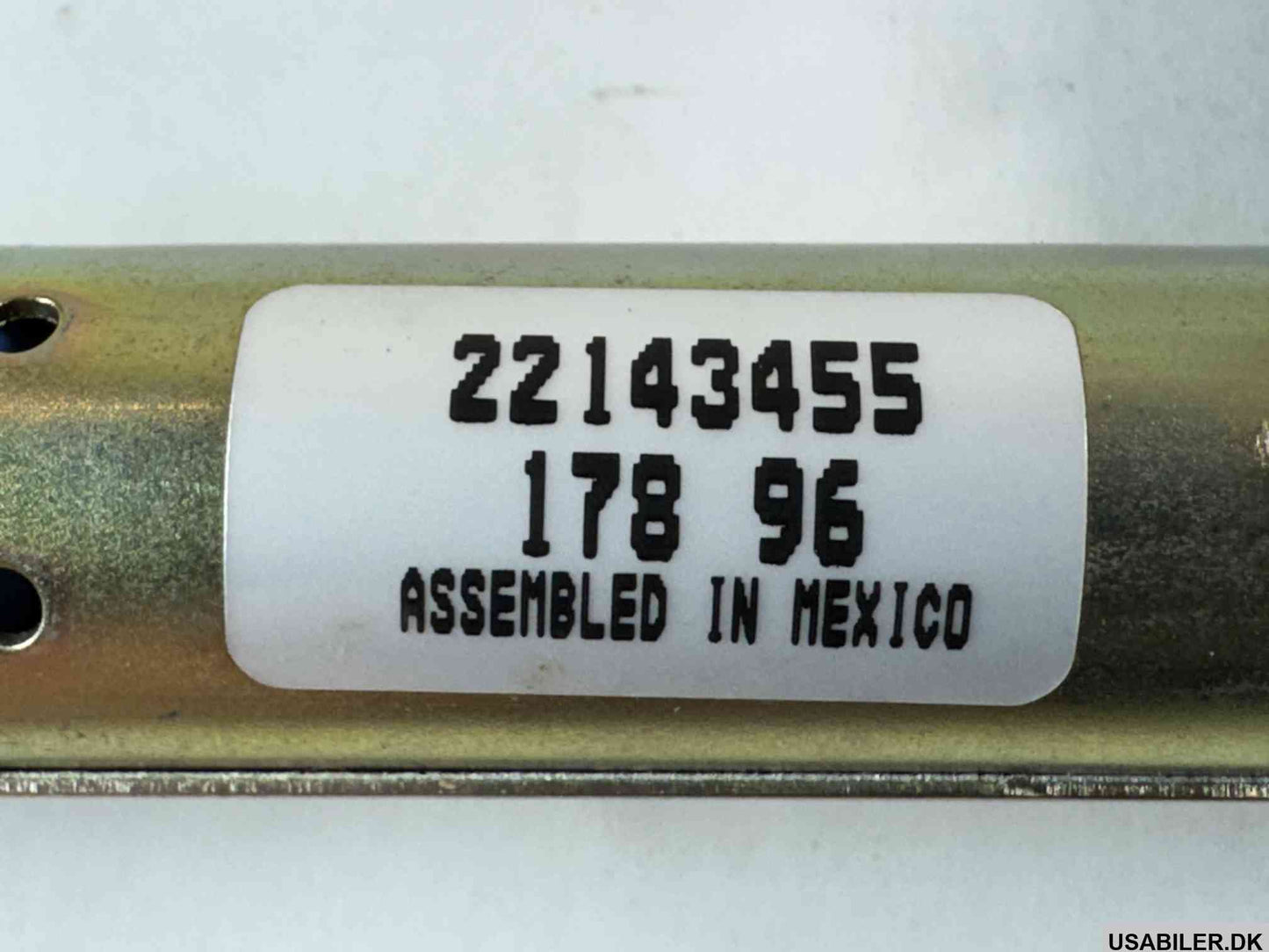 GM 22048583 Antenna, Electric 